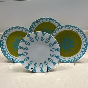 Crate&Barrel Plates Set of (4) 8" Salad Snack White Turquoise Green Fish Ocean